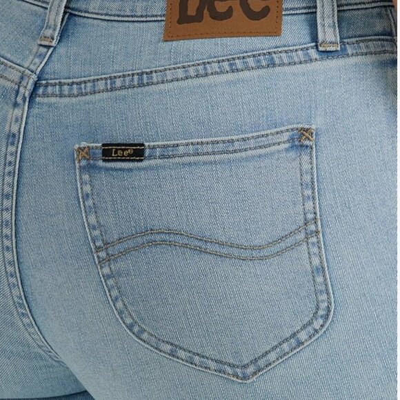 NWT Lee womens mid rise Legendary Capri Jean - Picture 6 of 9